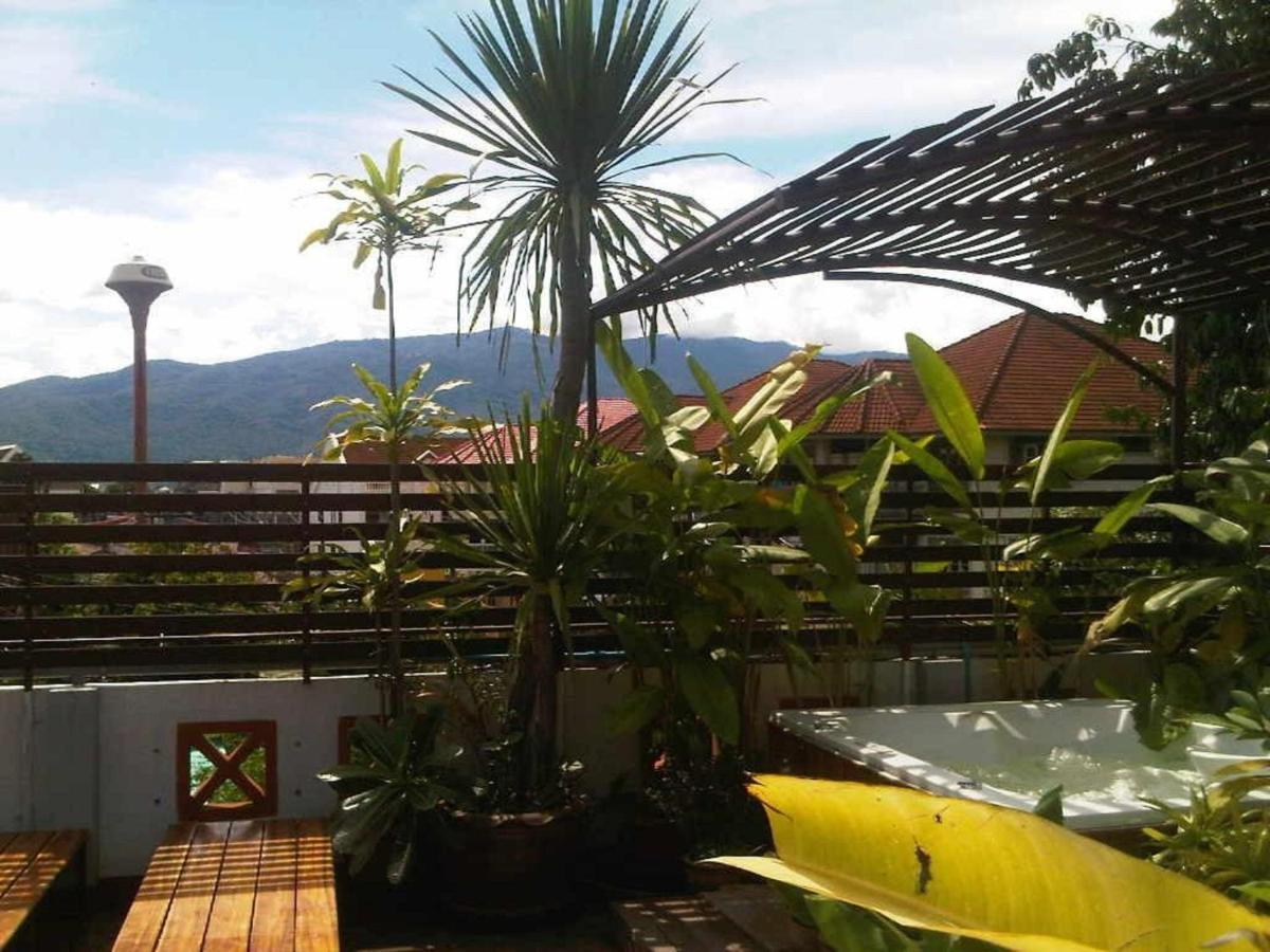 Albergue Junior House Chiang Mai Exterior foto